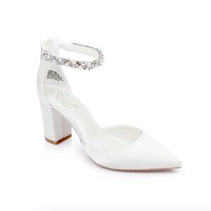 Jewel Badgley Mischka Rissa Ankle Pointed Toe Pump - 7.5 IVORY